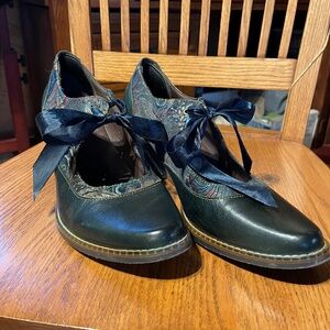 CrazycatZ Brocade Heels - Size 40